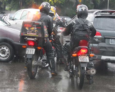 Sao Paulo’s Motoboys Rule The Road .